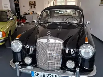 Gebraucht Mercedes 220 107 PS (78 kW) 1958 Schwarz Limousine