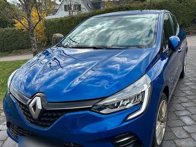 Second-hand Renault Clio SE 72 CP (52 kW) 2020 Albastru Coupe