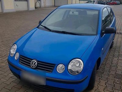 Blau Gebraucht 2002 VW Polo Kleinwagen | 1.400 €