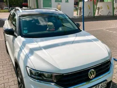 Gebraucht VW T-Roc IQ Drive 150 PS (110 kW) 2019 Weiß SUV
