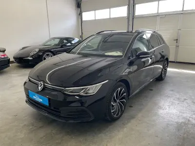 Gebraucht VW Golf VIII Life 116 PS (85 kW) 2022 Schwarz Kombi