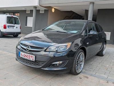 Second-hand Opel Astra Edition 136 CP (100 kW) 2016 Negru Break