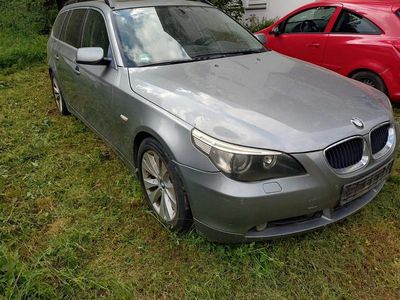 BMW 525
