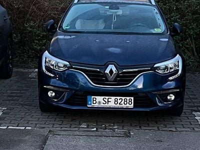 Second-hand Renault Mégane IV Business 140 CP (102 kW) 2019 Albastru Break