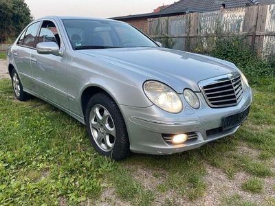 Mercedes E280