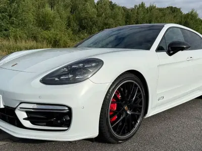 Gebraucht Porsche Panamera GTS Sport Turismo Sport Turismo 480 PS (353 kW) 2023 Weiß Kombi