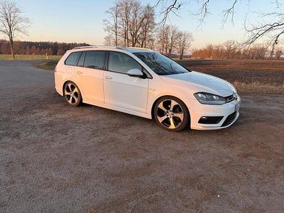 Gebraucht VW Golf VII R-line 150 PS (110 kW) 2014 Weiß Kombi