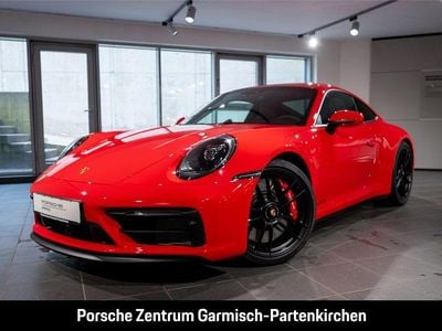 Porsche 911 Carrera 4 GTS