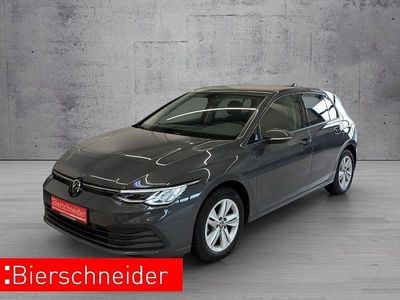 Gebraucht VW Golf VIII Life 150 PS (110 kW) 2022 Grau Limousine