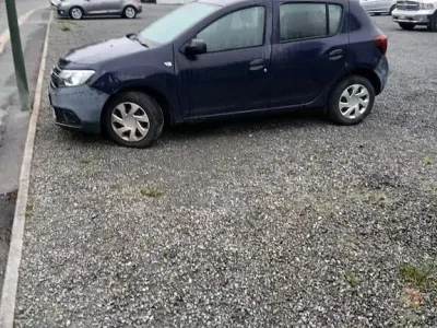 Gebraucht Dacia Sandero Acces 73 PS (53 kW) 2017 Blau Limousine