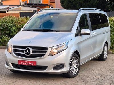 Mercedes V220