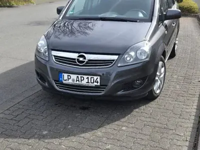 Gebraucht Opel Zafira Design Edition 116 PS (85 kW) 2011 Grau Van / Kleinbus