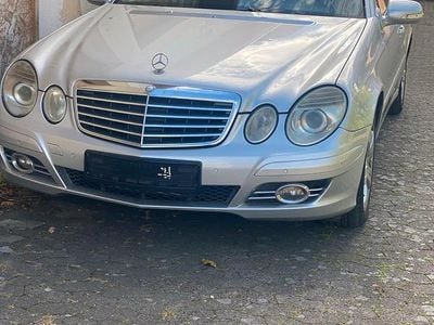 Mercedes E220