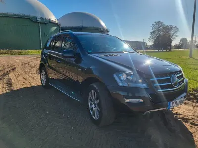 Gebraucht Mercedes 350 231 PS (169 kW) 2010 Schwarz SUV