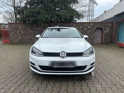 gebraucht VW Golf VII 1.2L TSI BLUEMOTION / KLIMA / AHK / 8-FACH / 1.HAND