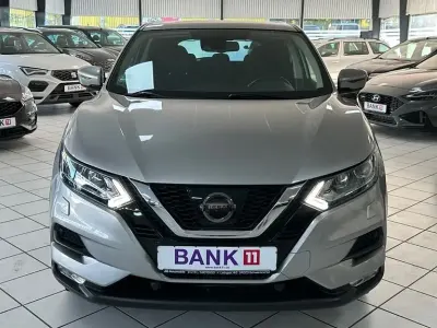 Gebraucht Nissan Qashqai Acenta 116 PS (85 kW) 2017 Silber SUV
