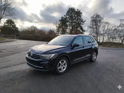 Gebraucht VW Tiguan Active 150 PS (110 kW) 2022 Schwarz SUV