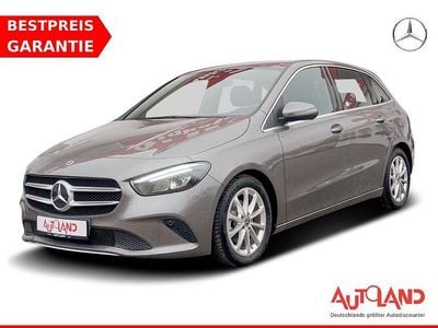 Grau Gebraucht 2020 Mercedes B180 Progressive Van / Kleinbus | 20.990 € (Guter Preis)