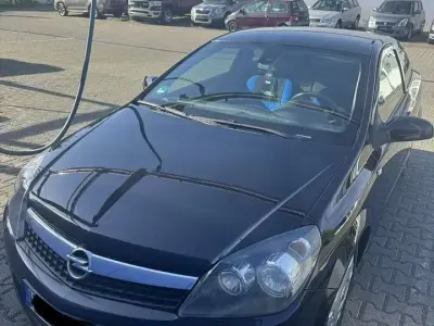 Brugt Opel Astra Edition 110 HK (80 kW) 2008 Sort Hatchback