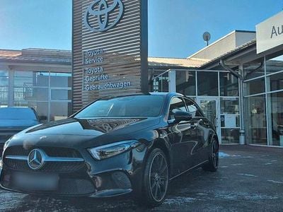 Second-hand Mercedes A250 224 CP (164 kW) 2018 Negru Berlinǎ