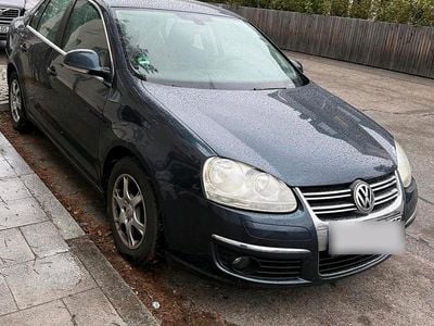 Gebraucht VW Jetta 110 PS (80 kW) 2006 Blau Limousine
