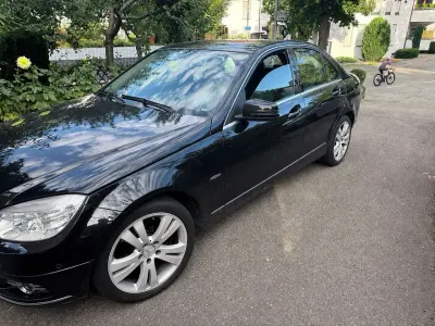 Gebraucht Mercedes C200 Avantgarde 184 PS (135 kW) 2009 Schwarz Limousine