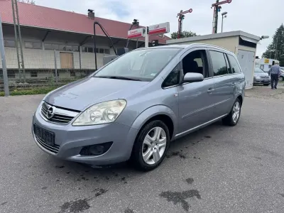 Gebraucht Opel Zafira Basis 140 PS (102 kW) 2008 Silber Van / Kleinbus