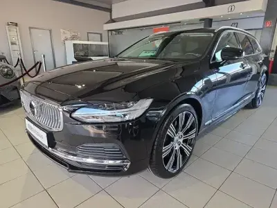 Second-hand Volvo V90 Inscription 341 CP (250 kW) 2021 Negru Break