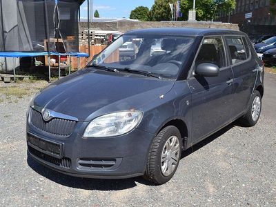 Gebraucht Skoda Fabia 60 PS (44 kW) 2009 Grau Kleinwagen