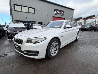 Gebraucht BMW 520 Performance 190 PS (139 kW) 2016 Weiß Kombi