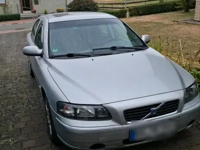 Gebraucht Volvo S60 140 PS (102 kW) 2001 Silber Limousine