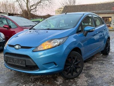 Blau Gebraucht 2010 Ford Fiesta Kleinwagen | 1.950 €
