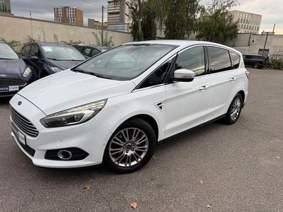 Begagnad Ford S-MAX Titanium 179 HK (131 kW) 2016 Vit Minibuss