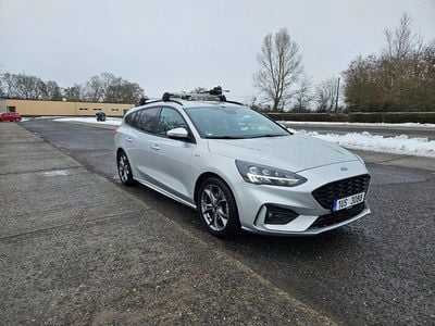 Silber Gebraucht 2021 Ford Focus ST-Line Kombi | 15.500 € (Guter Preis)