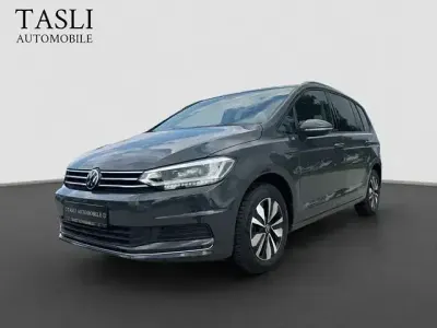 Używany VW Touran Move 150 KM (110 kW) 2024 Szary Minivan
