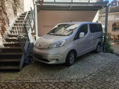 Gebraucht Nissan e-NV200 Premium Edition 80 kW (109 PS) 2017 Silber Van / Kleinbus