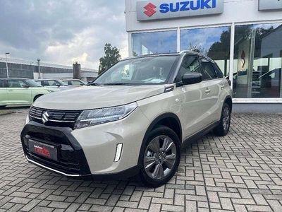 Savannah ivory Neu 2025 Suzuki Vitara Comfort SUV | 29.341 € (Etwas zu teuer)