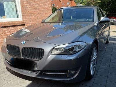 Gebraucht BMW 525 218 PS (160 kW) 2011 Grau Kombi
