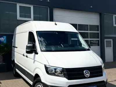 Gebraucht VW Crafter 163 PS (119 kW) 2024 Weiß Van