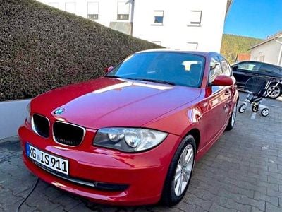 Usata BMW 116 122 CV (89 kW) 2009 Rosso Utilitaria
