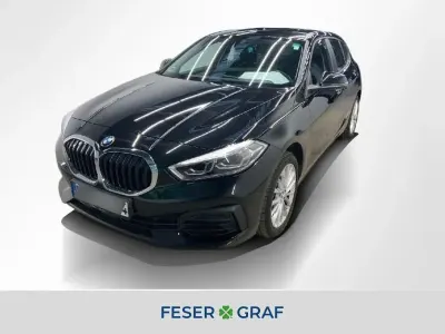 Gebraucht BMW 120 Advantage 190 PS (139 kW) 2023 Black sapphire metallic Kleinwagen