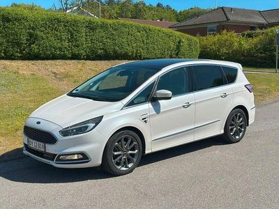 Gebraucht Ford S-MAX Vignale 209 PS (153 kW) 2017 Weiß Van / Kleinbus