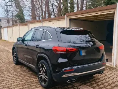 Usata Mercedes GLA200 AMG 163 CV (119 kW) 2020 Nero SUV