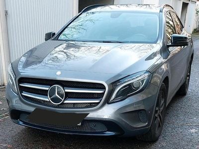 Mercedes GLA250