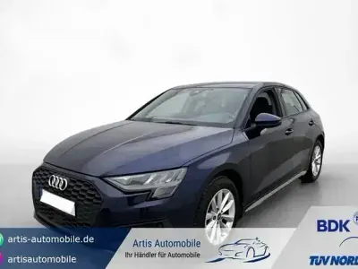 Gebraucht Audi A3 Ambiente 150 PS (110 kW) 2022 Blau Limousine