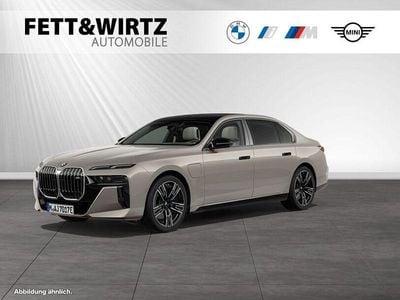 Gebraucht BMW M760e M Sport 571 PS (419 kW) 2024 Oxidgrau metallic Limousine