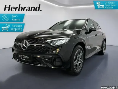 Używany Mercedes GLC300e AMG 197 KM (144 kW) 2025 Czarny SUV