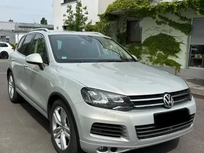 Używany VW Touareg 245 KM (180 kW) 2014 Srebrny SUV