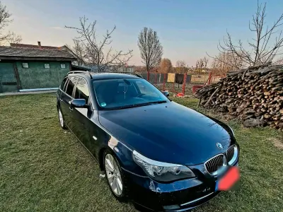 Gebraucht BMW 523 190 PS (139 kW) 2007 Blau Kombi