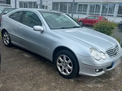 Gebraucht Mercedes CLC230 204 PS (150 kW) 2008 Silber Kleinwagen